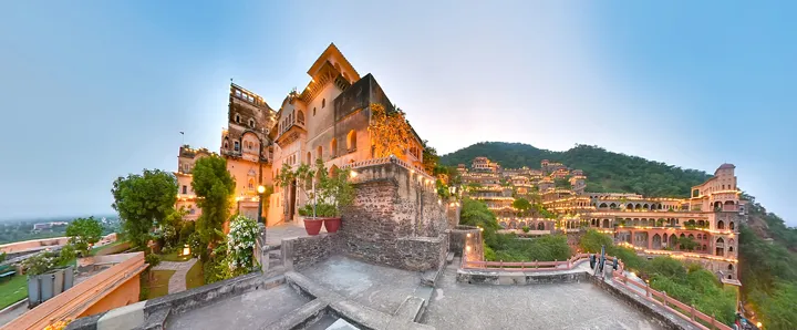 Neemrana Fort Palace – India panoramic experience preview